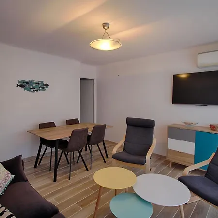 Eugenie Centre-ville * Ajaccio (Corsica)