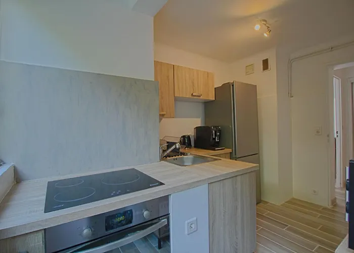 Eugenie Centre-ville Apartamento *